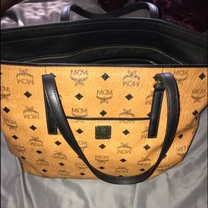 Medium Toni Visetos Coated Canvas Shopper
MCM